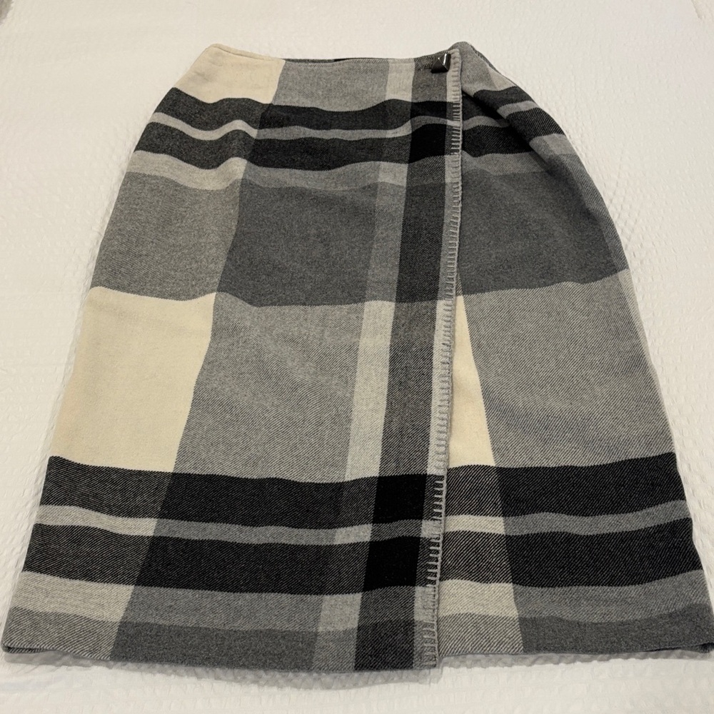 Elegant wool blend Gray Plaid Women's Skirt rap skirt made in Italy - Picture 1 of 5